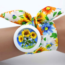 Load image into Gallery viewer, Ladies flower cloth Watch