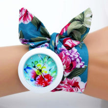 Load image into Gallery viewer, Ladies flower cloth Watch