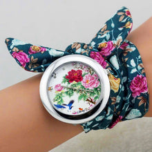 Load image into Gallery viewer, Blue Flower Watch