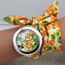 Load image into Gallery viewer, Blue Flower Watch